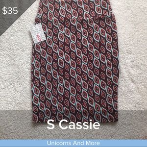 Lularoe small Cassie skirt